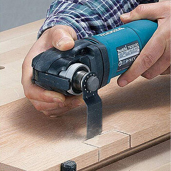 Багатофункціональний інструмент Makita (TM3010CX6J)