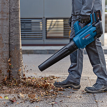 Воздуходувка аккумуляторная Bosch GBL 18V-750 (06008D2000) - без аккумулятора и зарядного устройства