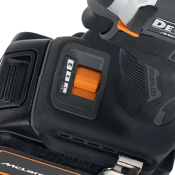Акумуляторний ударний шурупокрут DeWalt McLaren F1 TEAM LIMITED EDITION (DCF85MM1T)