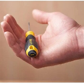 Отвертка шлицевая Stanley "Cushion Grip" SL2.5 x 60 мм (STHT16151-0)