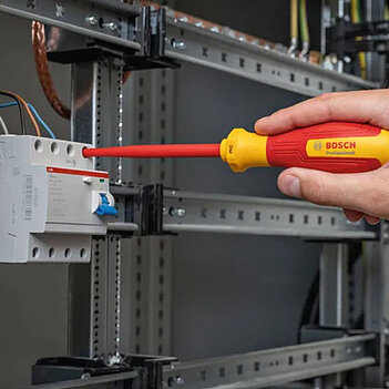 Набір інструментів діелектричних Bosch 5 шт. (1600A02NG2)