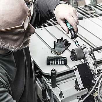 Викрутка з набором біт WERA Kraftform Kompakt 40 7 шт. (05059298001)
