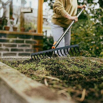 Грабли универсальные Fiskars OneClick (1080678)