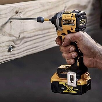 Набор инструментов аккумуляторных DeWalt (DCK2051E2T)