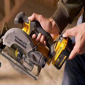 Пила дискова акумуляторна Stanley FATMAX (SFMCS500B) - без акумулятора та зарядного пристрою