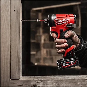 Гайковерт ударный аккумуляторный Milwaukee M12 FID2-202Х (4933479877)