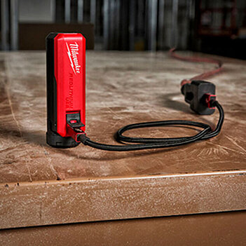 Акумулятор-пoвepбaнк Li-Ion Milwaukee L4 PPS-301 4,0В + зарядний пристрій (4932493335)