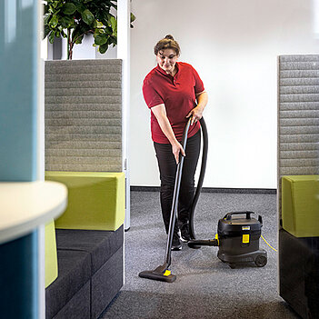 Пылосос Karcher Go!FurtherT 11/1 Classic Adv Re!Plast + фильтр-мешки 10 шт. (1.527-222.0)
