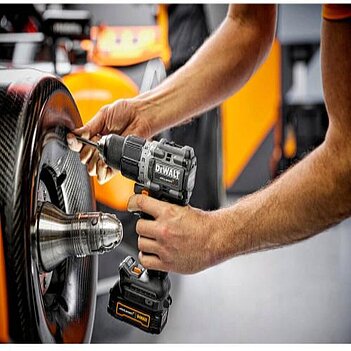 Акумуляторний ударний дриль-шурупокрут DeWalt McLaren F1 TEAM LIMITED EDITION (DCD85ME2GT)