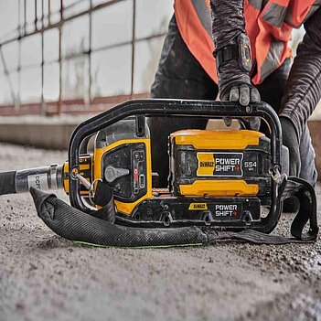 Вибратор для бетона аккумуляторный DeWalt POWERSHIFT (DCPS320N) - без аккумулятора и зарядного устройства