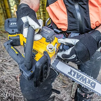 Аккумуляторная цепная пила DeWalt (DCMCST635X1)