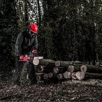 Акумуляторна ланцюгова пила Milwaukee M18 FCHSC-0 (4933471441) - без акумулятора та зарядного пристрою