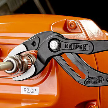 Кліщі переставні KNIPEX Cr-V 250 мм з кнопковим фіксатором (81 01 250)