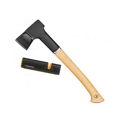 Fiskars Norden chopping axe N7 with sharpener