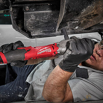 Гайковерт ударний акумуляторний кутовий Milwaukee M12 FRAIWF38-0 (4933471700) - без акумулятора та зарядного пристрою