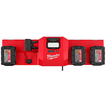 Зарядний пристрій Milwaukee M12-18 GBC4 з вбудованим прожектором (4933493863)