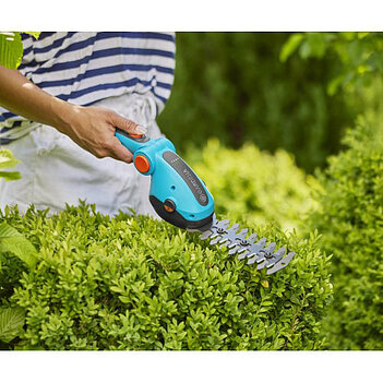 Кущоріз акумуляторний Gardena ComfortCut + ніж для чагарників (09888-20.000.00)