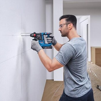 Набор инструментов аккумуляторных Bosch PRO (0615A500AG)