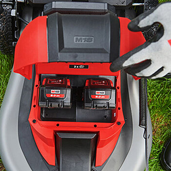 Газонокосилка аккумуляторная Milwaukee M18 F2LM46-0 (4933492010) - без аккумулятора и зарядного устройства