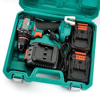 Аккумуляторная дрель-шуруповерт Sturmax (CDM3221BL)