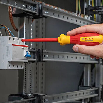 Набір викруток діелектричних Bosch 14 шт. VDE (1600A02NF9)