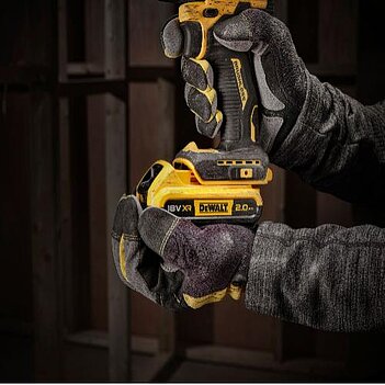 Аккумуляторная ударная дрель-шуруповерт DeWalt 100 YEARS (DCD100YD2T)