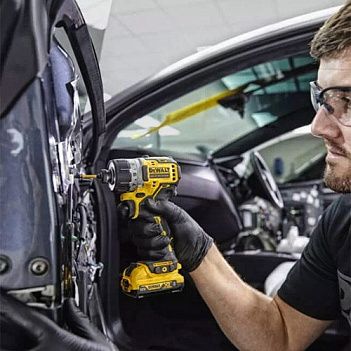 Аккумуляторный шуруповерт DeWalt (DCF601N)