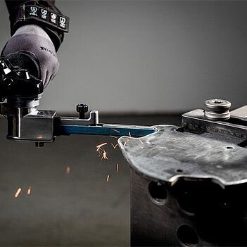 Шлифмашина ленточная аккумуляторная Metabo BFVB 18 LTX BL 90 (601767840) - без аккумулятора и зарядного устройства