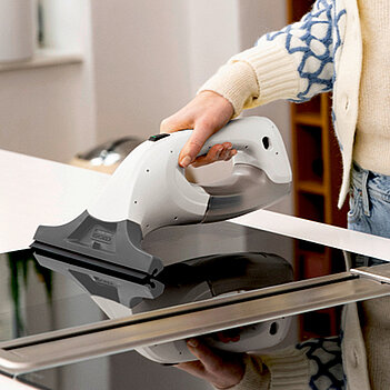 Пилосос акумуляторний для вікон Karcher WV 1 Plus (1.633-608.0)