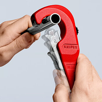 Труборез механический роликовый KNIPEX TubiX (90 31 02 BK)