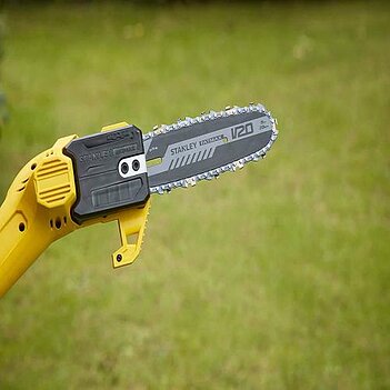 Высоторез аккумуляторный Stanley + кусторез аккумуляторный (SFMCPS620M1+SFMCPH845M1)