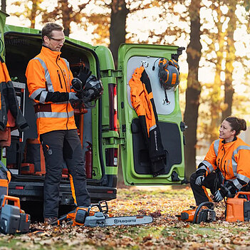Акумуляторна ланцюгова пила Husqvarna 550iXP (9707458-15) - без акумулятора та зарядного пристрою