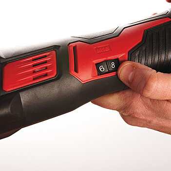 Багатофункціональний інструмент акумуляторний Milwaukee M18 BMT-421C (4933446210)