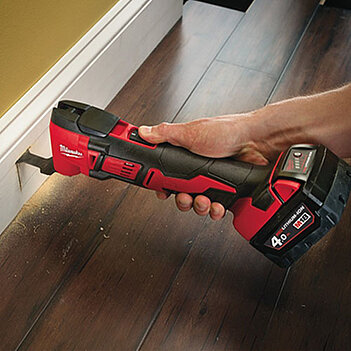 Многофункциональный инструмент аккумуляторный Milwaukee M18 BMT-0 (4933446203) - без аккумулятора и зарядного устройства