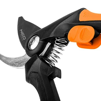 Секатор Neo Tools By-pass (15-210)