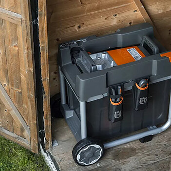 Подрібнювач садовий акумуляторний Husqvarna GS 340is (9707892-01) - без акумулятора та зарядного пристрою