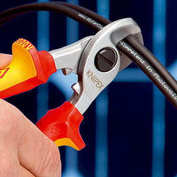 Кабелерез диэлектрический KNIPEX 165 мм с раскрывающей пружиной 1000V VDE (95 26 165)