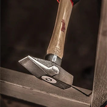 Молоток слесарный Milwaukee 800 г (4932478669)