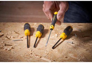 Отвертка шлицевая Stanley Cushion Grip SL3.0 х 75мм (0-64-924)