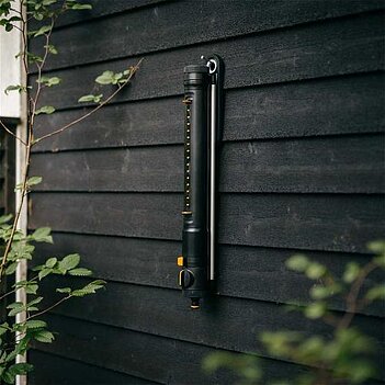 Дощувач осцилюючий Fiskars X-Series S-M (1070832)