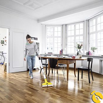 Поломоечная машина аккумуляторная Karcher FC 3 Cordless + набор моющих средств (9.611-322.0)