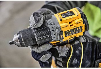 Аккумуляторная дрель-шуруповерт DeWalt (DCD805E2T)