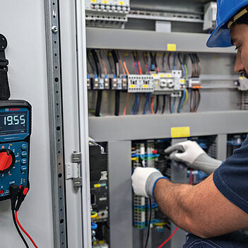 Мультиметр цифровой Bosch GDM 600-15 (0601077300)