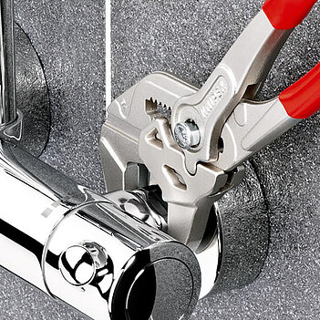 Клещи переставные KNIPEX Cr-V 150 мм с кнопочным фиксатором (86 03 150)