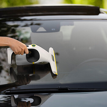 Пылесос аккумуляторный для окон Karcher WV 1 Compact Care (1.633-628.0)