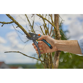Секатор Gardena PremiumCut Pro dry wood с наковальней (12250-20.000.00)