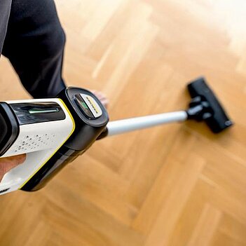 Пылесос аккумуляторный Karcher VC 7 yourMax (1.198-710.0)