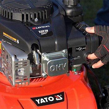 Газонокосилка бензиновая Yato (YT-85520)