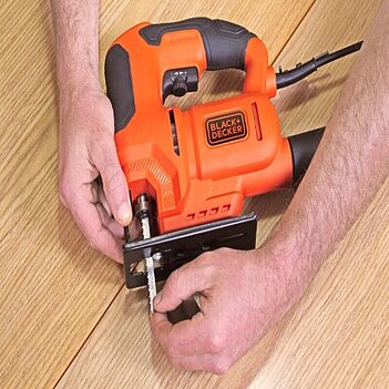 Лобзик электрический Black&Decker (BES603)