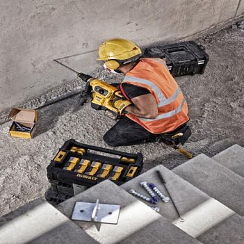Бур по бетону DeWalt SDS-Max 38x450x570мм 1шт (DT60842)